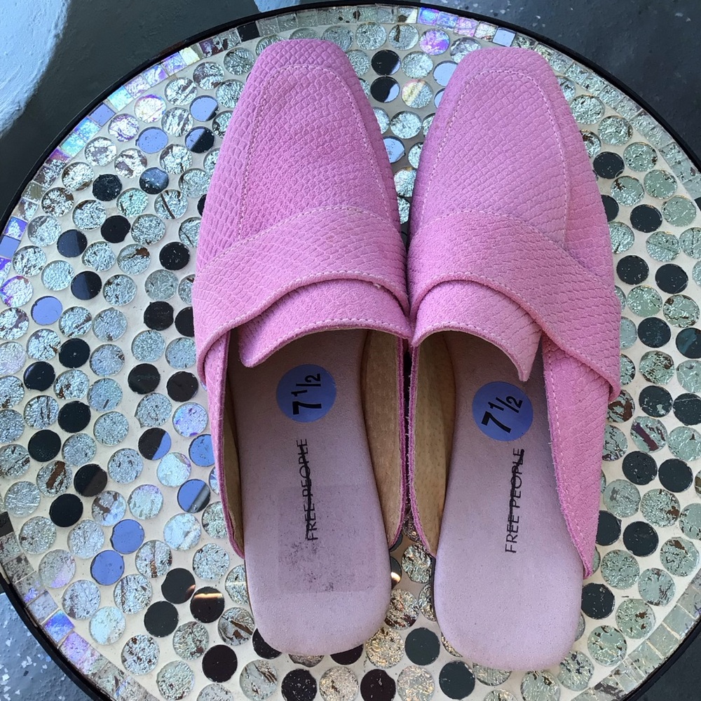 Free People At Ease 2.0 Pink Reptilian Embossed Leather Slip-On Loafer Mules